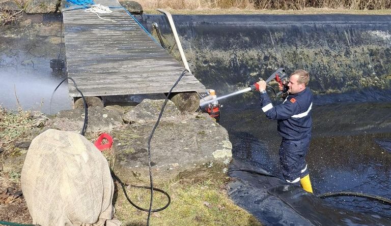 Schulung: Handhabung von Unterwasserpumpen, Notstromaggregat und Einbaupumpe